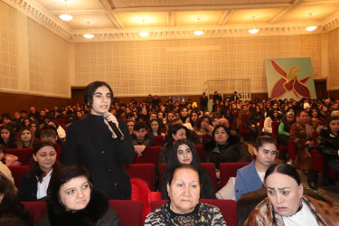 Qazaxda şair Cavanşir Rüstəmin yaradıcılığına həsr olunmuş “Ana laylam, beşik daşım, mənə cənnət Vətənimdir!”adlı tədbir keçirilib