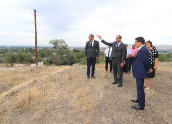 İcra başçısı Dəmirçilər və Bala Çaylı kəndlərində vətəndaşların su təminatının yaxşılaşdırılması istiqamətində görüləcək işləri aidiyyəti şəxslərlə birlikdə yerində müzakirə edib