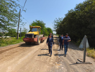 Qazaxda daha bir avtomobil yoluna yeni asfalt örtüyü vurulur. İcra başçısı görülmüş işlərlə yerində tanış olub – FOTOLAR