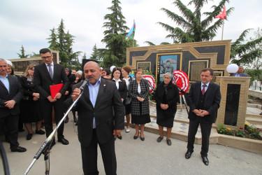 Qazaxda “Azərbaycan Bayrağı” ordenli Vətən müharibəsi şəhidinin adını əbədiləşdirən bulaq-abidə kompleksinin açılışı olub