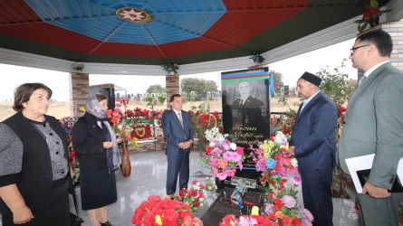 Qazaxda 27 Sentyabr - Anım Günü ərəfəsində Vətən yolunda canlarından keçən Şəhidlər məzarları başında yad olunub