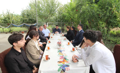 Qazaxda Vətən müharibəsi şəhidi kapitan Rövşən Pənahovun ailəsi ziyarət olunub