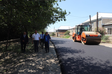 İcra başçısı yeni asfalt örtüyü vurulan Bakı küçəsində görülmüş işlərlə yerində tanış olub