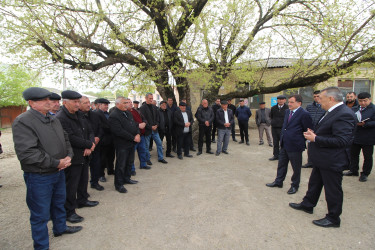 İcra başçısı və “Azərsu” ASC-nin əməkdaşları Kəmərli, Qaymaqlı və Aslanbəyli kəndlərində sakinlərin içməli su təchizatının yaxşılaşdırılması məqsədilə görülən işlərlə yerində tanış olublar