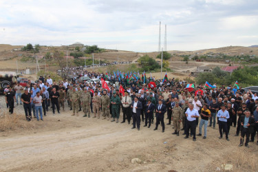 Qazaxda şəhid baş leytenant Yunis Kazımov doğulduğu Kəmərli kəndində son mənzilə yola salınıb