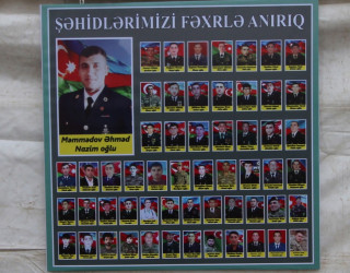 Vətən müharibəsində göstərdiyi igidliyə görə ölümündən sonra bir orden, üç medalla təltif olunan kiçik çavuş Əhməd Məmmədov ildönümündə ehtiramla anılıb