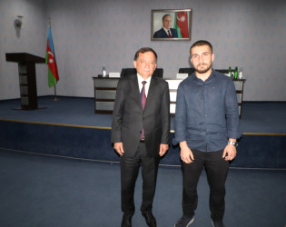 İcra başçısı Qazaxda səfərdə olan “Gənc alimlərin yay düşərgəsi”nin iştirakçıları ilə görüşüb