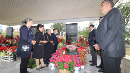 Qazaxda 27 Sentyabr - Anım Günü ərəfəsində Vətən müharibəsi şəhidlərinin məzarları ziyarət olunub