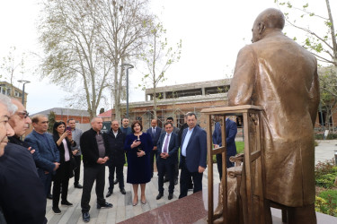 “Heydər Əliyev İli” çərçivəsində Qazaxa səfər edən millət vəkilləri rayonun görməli yerləri ilə tanış olublar