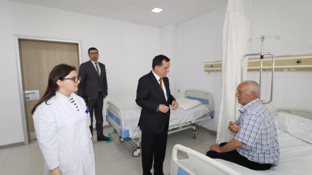 Millət vəkili Səməd Seyidov və icra başçısı Rəcəb Babaşov səhiyyə işçiləri ilə görüşüb