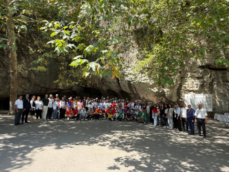 Qazaxda səfərdə olan “Gənc alimlərin yay düşərgəsi”nin iştirakçıları rayonun görməli yerlərinə ekskursiya ediblər