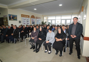 İcra başçısının vətəndaşlarla keçirilən növbəti səyyar görüşü Ürkməzli kəndində olub