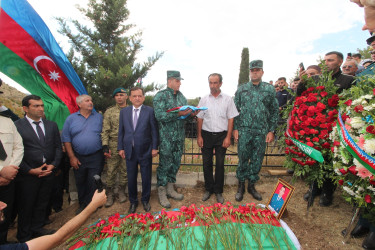 Qazaxda şəhid baş gizir Azər Məmmədov doğulduğu Kəmərli kəndində son mənzilə yola salındı