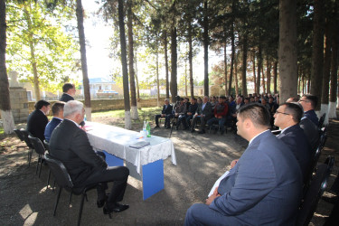 İcra başçısının oktyabr ayı üzrə vətəndaşlarla keçirilən ilk səyyar görüşü Orta Salahlı kəndində olub