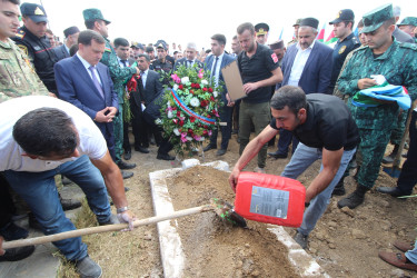 Qazaxda şəhid gizir Azad Kərimov doğulduğu Daş Salahlı kəndində torpağa tapşırılıb