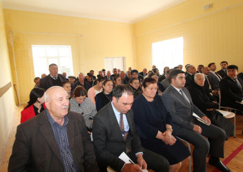 Qazaxda icra başçısının may ayında vətəndaşlarla keçirilən ilk səyyar görüşü sərhəddə yerləşən Məzəm kəndində olub