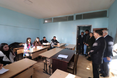 İcra başçısı BDU-nun Qazax filialında payız semestrinin qış imtahan sessiyasında iştirak edən tələbələrlə görüşüb