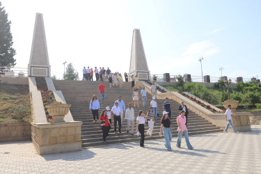 Qazaxda səfərdə olan “Gənc alimlərin yay düşərgəsi”nin iştirakçıları rayonun görməli yerlərinə ekskursiya ediblər