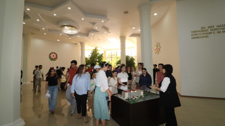 Qazaxda səfərdə olan “Gənc alimlərin yay düşərgəsi”nin iştirakçıları rayonun görməli yerlərinə ekskursiya ediblər