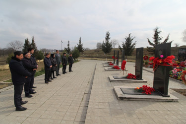 Qazaxda Novruz bayramı ərəfəsində Vətən müharibəsi şəhidlərinin məzarları ziyarət olunub