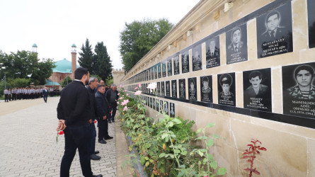 Qazaxda 27 Sentyabr - Anım Günündə qəhrəman Vətən oğullarının əziz xatirəsi ehtiramla anılıb 27.09.2025