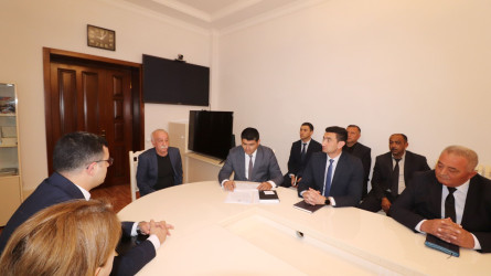 Qazax RİH-də keçirilən bugünkü ümumi qəbulda icra başçısı vətəndaşların müraciətini dinləyib 05.06.2026