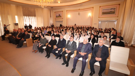 Qazaxda “Yusif Səmədoğlunun ədəbi irsi: ənənə və müasirlik kontekstində” mövzusunda elmi-praktik konfrans keçirilib-05.12.2025