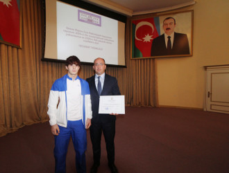 Qazax Rayon İcra Hakimiyyəti başçısının rayonun 2025-ci ilin sosial-iqtisadi inkişafının yekunlarına və 2026-cı ildə qarşıda duran vəzifələrə həsr olunmuş hesabat yığıncağı keçirilib 13.01.2026