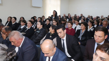 İcra başçısının Qazax şəhəri Əliağa Şıxlinski küçəsində yaşayan sakinlərlə səyyar görüşü keçirilib 02.10.2025