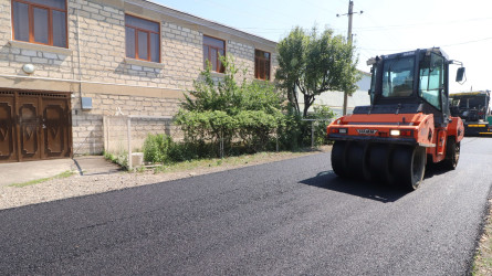 Qazaxda icra başçısı yeni asfalt örtüyü vurulmuş küçələrdə görülmüş işlərlə yerində tanış olub -20.07.2026
