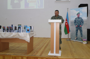 Qazaxda 8 Noyabr - Zəfər Gününün beşinci ildönümünə həsr edilmiş kitab və rəsm sərgisi, Vətən müharibəsi şəhidi tibb xidməti leytenantı Adil Əfəndiyevə həsr edilmiş “O, bizim Adildi” kitabının təqdimat mərasimi olub -22.10.2025