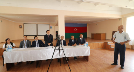 Qazaxda icra başçısının avqust ayı üzrə vətəndaşlarla keçirilən ilk səyyar görüşü rayonun Daş Salahlı kəndində olub-07.08.2025