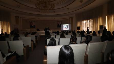 Qazaxda “Yusif Səmədoğlunun ədəbi irsi: ənənə və müasirlik kontekstində” mövzusunda elmi-praktik konfrans keçirilib-05.12.2025