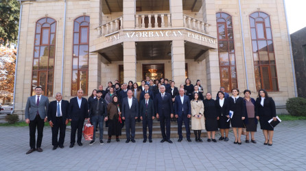 Qazaxda “Yeni Azərbaycan Partiyası Azərbaycanın müasir tarixində böyük bir fenomendir” mövzusunda tədbir keçirilib-21.11.2025