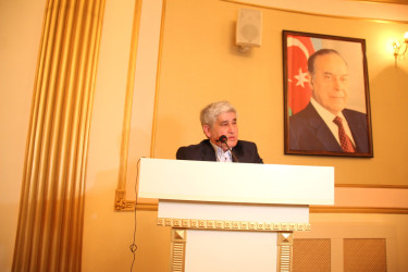 Qazaxda Əməkdar incəsənət xadimi, şair Barat Vüsalın 75 illik yubileyi münasibətilə “Yaxşı ki, Qazağın Baratı varmış” başlıqlı ədəbi-bədii gecə keçirilib 23.04.2026