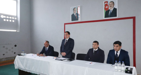 Qazaxda icra başçısının dekabr ayı üzrə vətəndaşlarla keçirilən ilk səyyar görüşü şəhər sakinləri ilə olub-04.12.2025