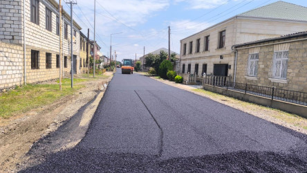 Qazaxda icra başçısı yeni asfalt örtüyü vurulmuş küçələrdə görülmüş işlərlə yerində tanış olub -20.07.2026