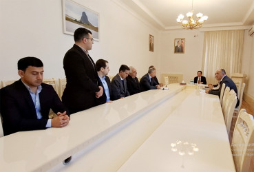 İcra başçısı “Qazax Rayon Mərkəzi Xəstəxanası” PHŞ-də yeni işə başlayan həkimlərlə görüşüb 12.03.2025