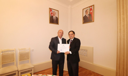 Qazaxda icra başçısı idmanın qol güləşi və karate növü üzrə Dünya çempionatında uğur qazanmış idmançılarla görüşüb-03.12.2025