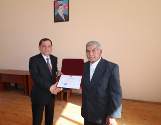 Qazaxda uzun illər təhsil sahəsində çalışmış təqaüddə olan müəllim Məhəmməd Vəkilovun 75 illik yubileyi qeyd olunub 07.03.2025