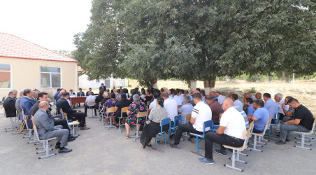 Qazaxda icra başçısının vətəndaşlarla keçirilən bugünkü səyyar görüşü Dəmirçilər kənd sakinləri ilə olub-21.08.2025