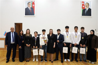 ADU məzunlarının professionallıq və peşə vərdişlərinin təkmilləşdirilməsi konfransının açılış mərasimi keçirilib 03.10.2025