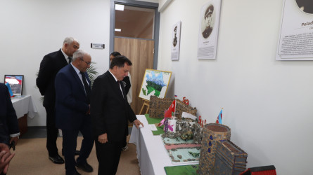 Qazaxda 8 Noyabr - Zəfər Gününün beşinci ildönümünə həsr edilmiş kitab və rəsm sərgisi, Vətən müharibəsi şəhidi tibb xidməti leytenantı Adil Əfəndiyevə həsr edilmiş “O, bizim Adildi” kitabının təqdimat mərasimi olub -22.10.2025