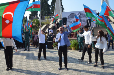 Qazaxda 8 Noyabr - Zəfər Gününün beşinci ildönümünə həsr olunmuş “Zəfərin mübarək Azərbaycan!” başlıqlı bayram tədbiri keçirilib 07.11.2025