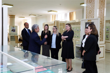 ADU məzunlarının professionallıq və peşə vərdişlərinin təkmilləşdirilməsi konfransının açılış mərasimi keçirilib 03.10.2025