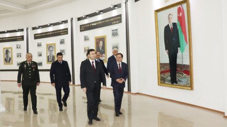 Qazax Rayon İcra Hakimiyyəti başçısının rayonun 2025-ci ilin sosial-iqtisadi inkişafının yekunlarına və 2026-cı ildə qarşıda duran vəzifələrə həsr olunmuş hesabat yığıncağı keçirilib 13.01.2026