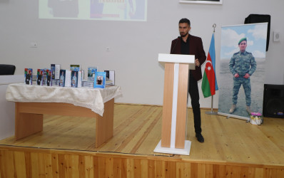 Qazaxda 8 Noyabr - Zəfər Gününün beşinci ildönümünə həsr edilmiş kitab və rəsm sərgisi, Vətən müharibəsi şəhidi tibb xidməti leytenantı Adil Əfəndiyevə həsr edilmiş “O, bizim Adildi” kitabının təqdimat mərasimi olub -22.10.2025