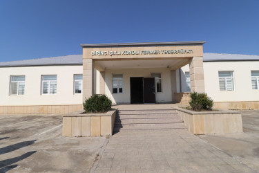 Qazaxda 2026-2030-cu illər üçün Dövlət Proqramının icrası ilə bağlı rayonun kəndlərində aqroparka və iri fermer təsərrüfatlarına baxış keçirilib 15.09.2026