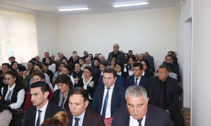 İcra başçısının Qazax şəhəri Əliağa Şıxlinski küçəsində yaşayan sakinlərlə səyyar görüşü keçirilib 02.10.2025