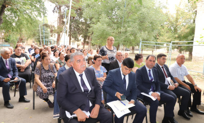 İcra başçısının avqust ayında keçirilən sonuncu səyyar görüşü Qazax şəhəri Hüseyn Arif küçəsi 2,3,4,5 saylı çoxmənzilli yaşayış binalarında yaşayan sakinlərlə olub-26.08.2025